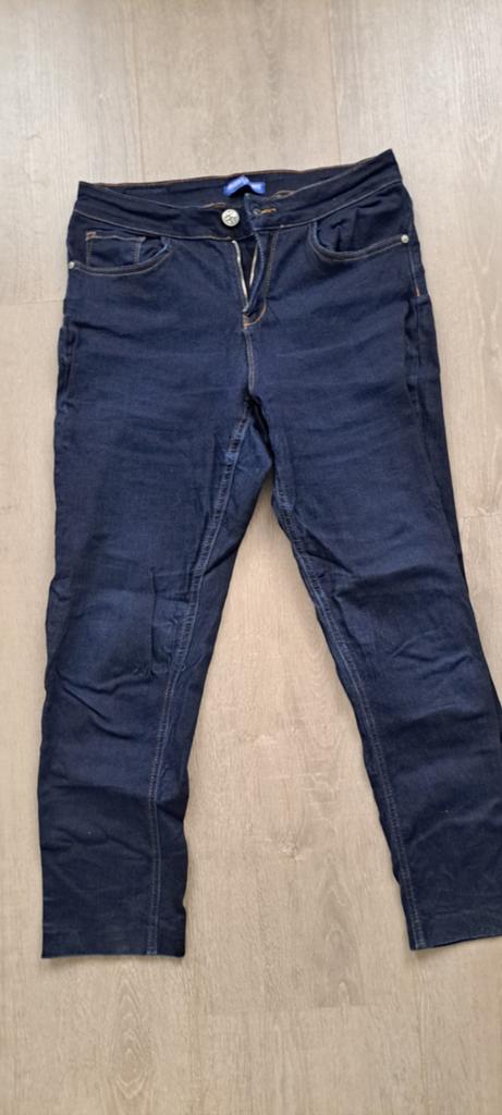 Donkerblauwe jeans van Miller & Monroe, maat 40, Blauw, Ophalen of Verzenden, Zo goed als nieuw, W30 - W32 (confectie 38/40)