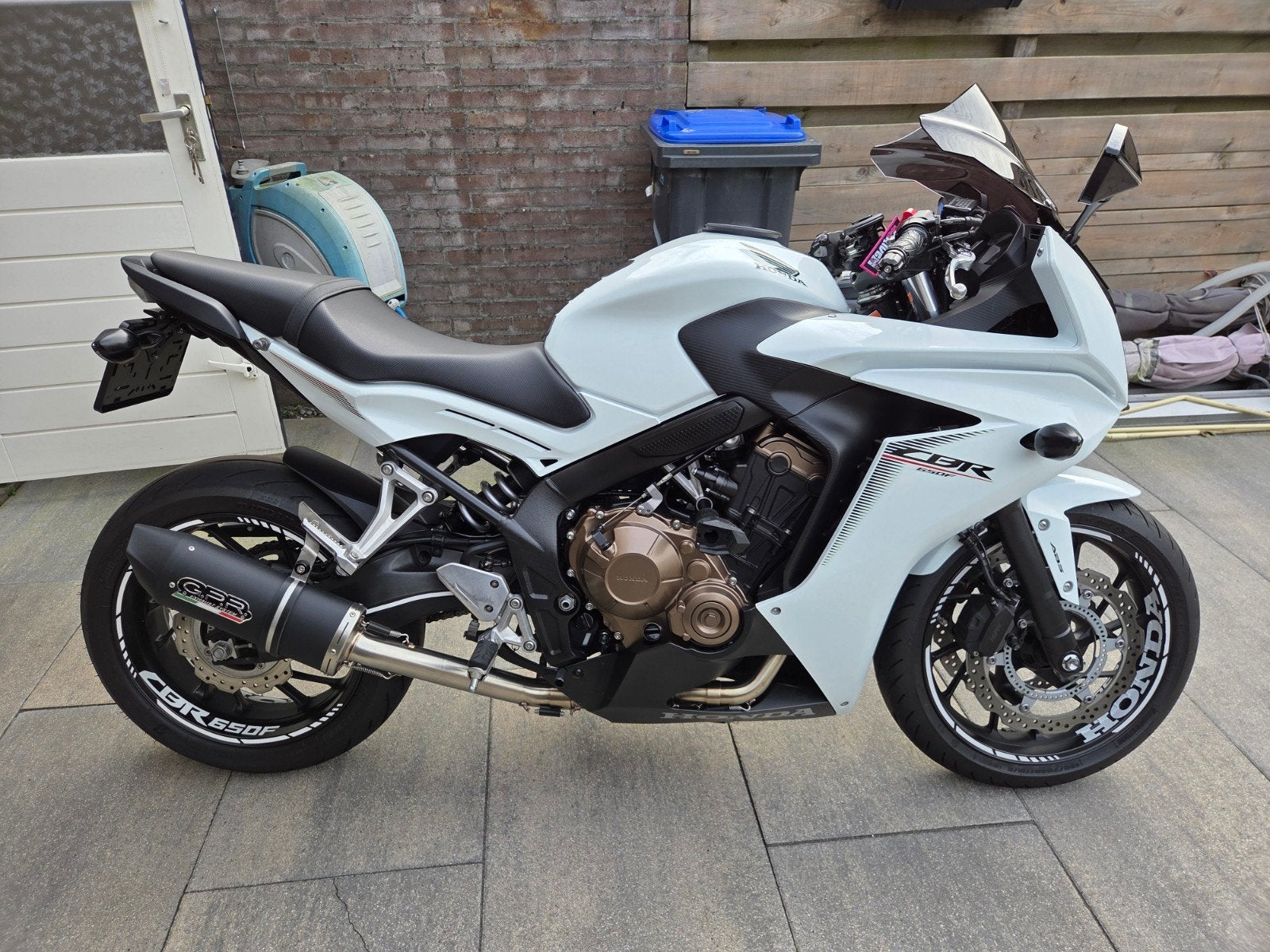 Honda CBR 650F, Motoren, Meer dan 35 kW, 4 cilinders, ABS, Sport
