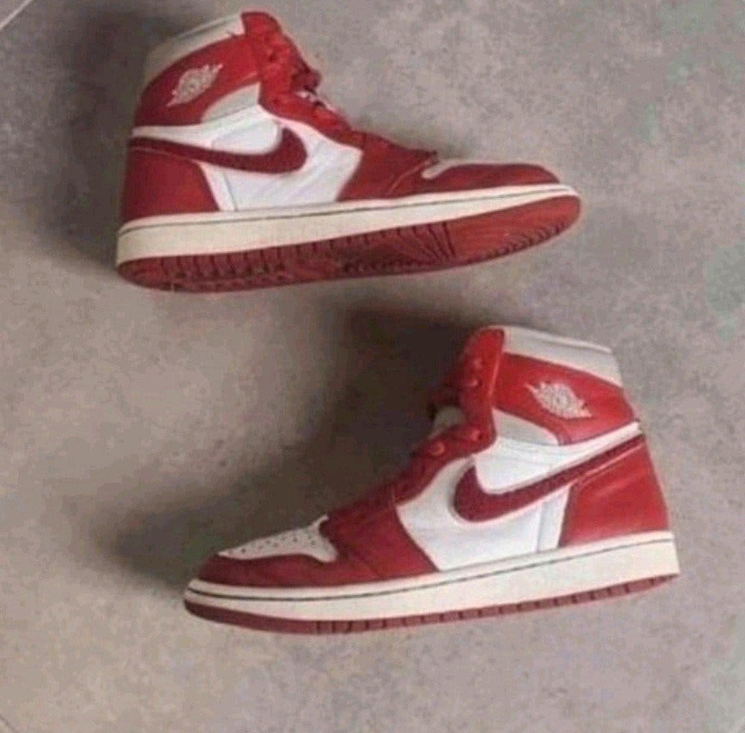 Nike Air Jordan hoge sneakers maat 38.5, Nike Air Jordan, Ophalen of Verzenden, Sneakers of Gympen, Rood