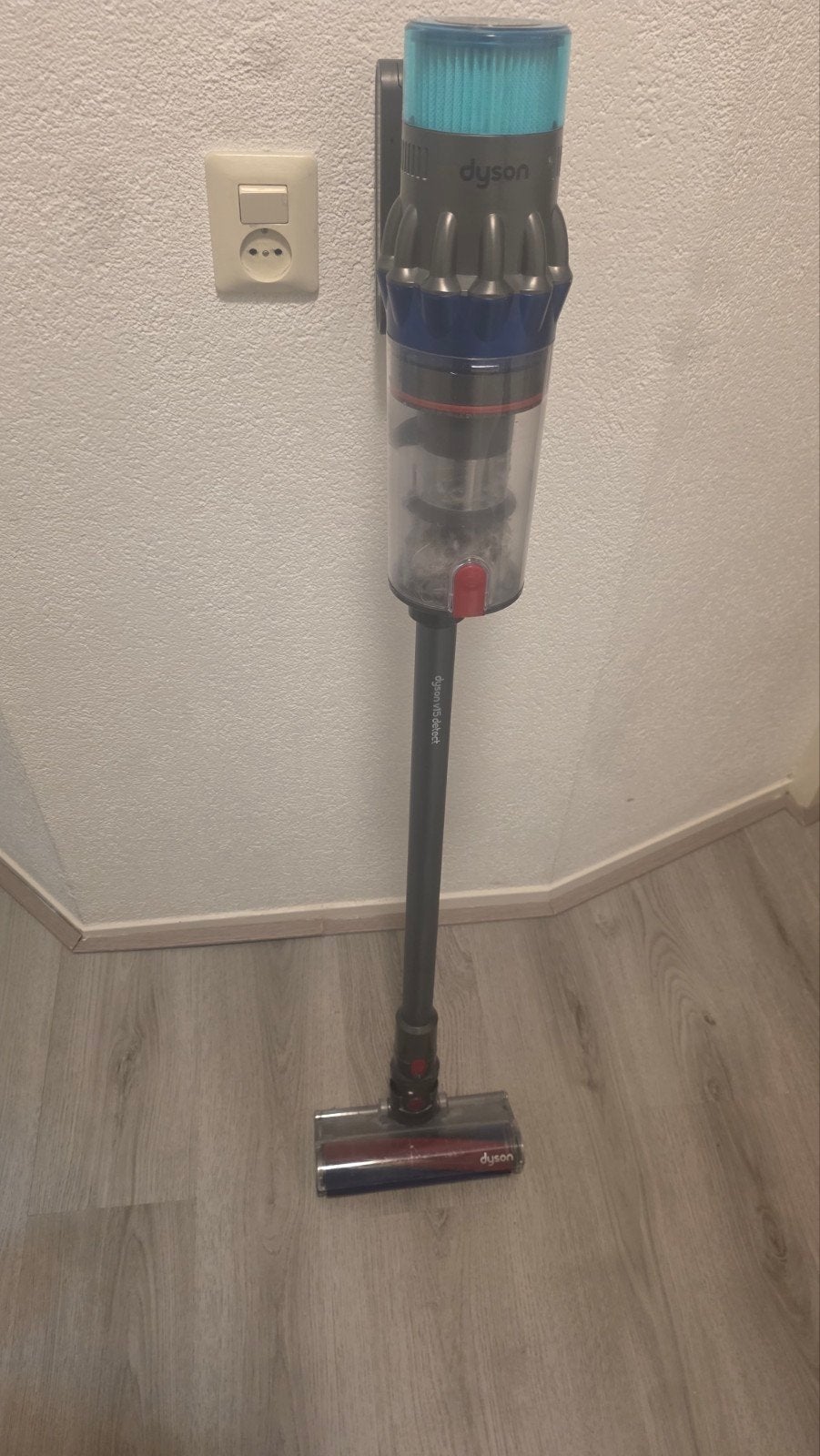 Dyson V15 Detect Absolute steelstofzuiger met accessoires, Witgoed en Apparatuur, Inclusief accessoires, Ophalen of Verzenden