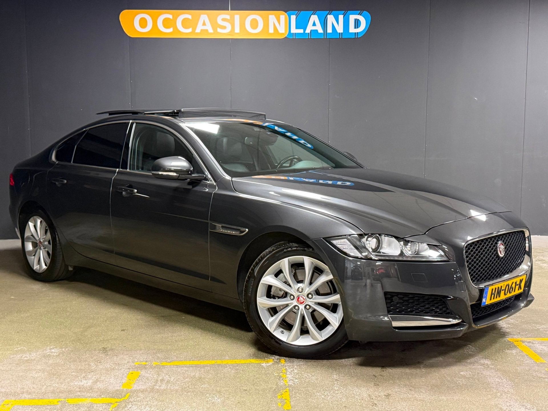 Jaguar XF 2.0 Portfolio|ORG NL|UNIEK|PANO|PDC|KEYLESS START|, Auto's, Achterwielaandrijving, Gebruikt, 4 cilinders, Bi-Xenon koplampen