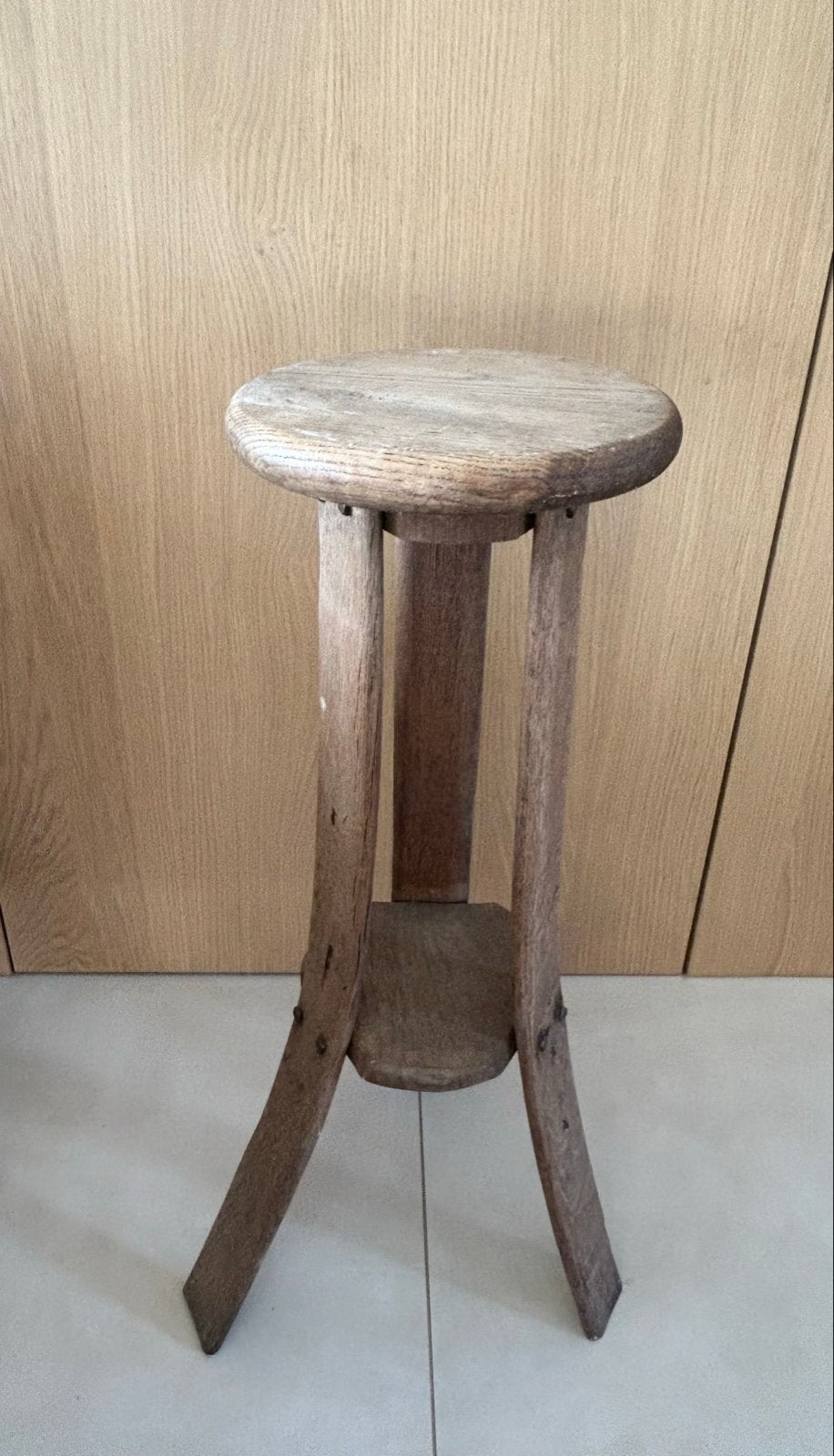 2 vintage eiken houten Brutalist barkrukken, 2 krukken, Ophalen of Verzenden, Gebruikt, 60 tot 90 cm