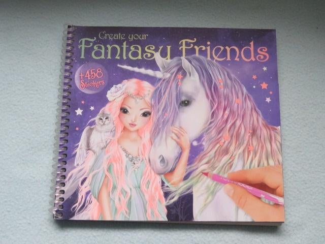 Create your Fantasy Friends, kleurboek met stickers NIEUW, Ophalen of Verzenden, Nieuw, Knutselen