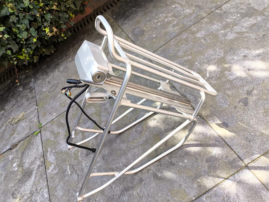 Bagagedrager van Trek Navigator L300+ met aansluitkastje., Elektrische fiets, Overige typen, Ophalen of Verzenden, Aluminium