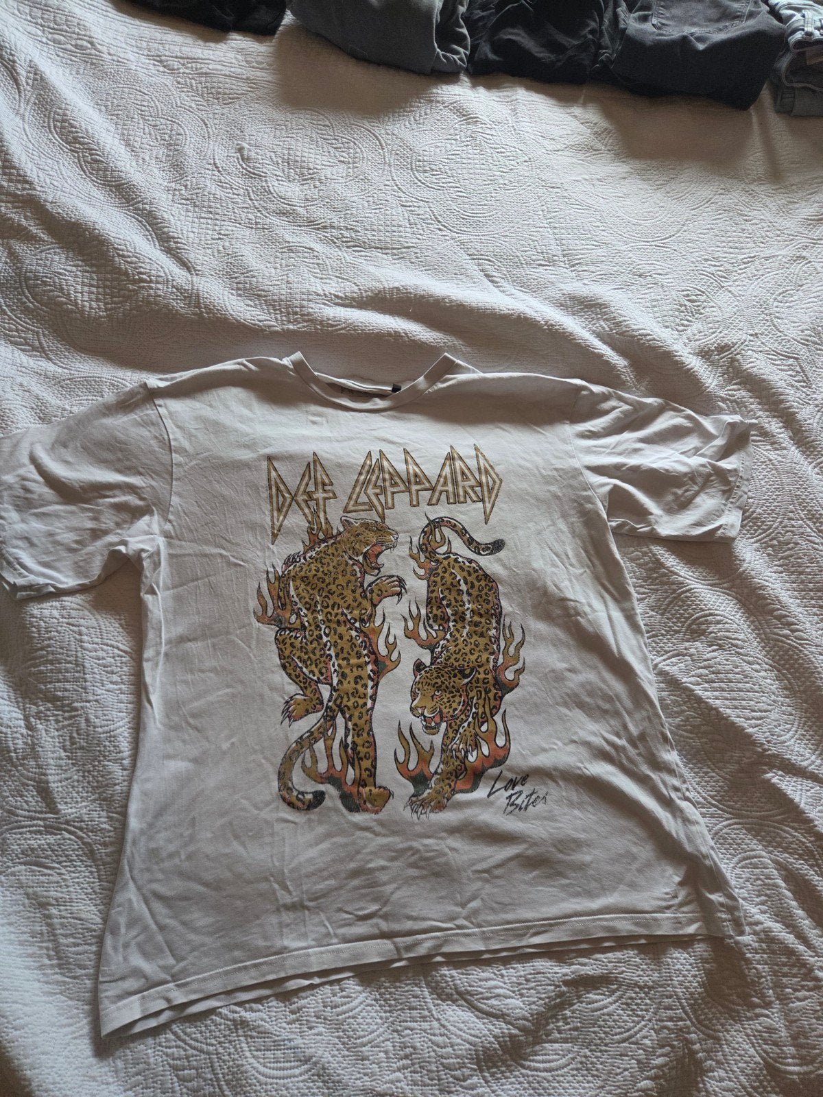 Def Leppard T-shirt met luipaardprint - Maat M, Maat 38/40 (M), Def Leppard, Wit, Ophalen of Verzenden