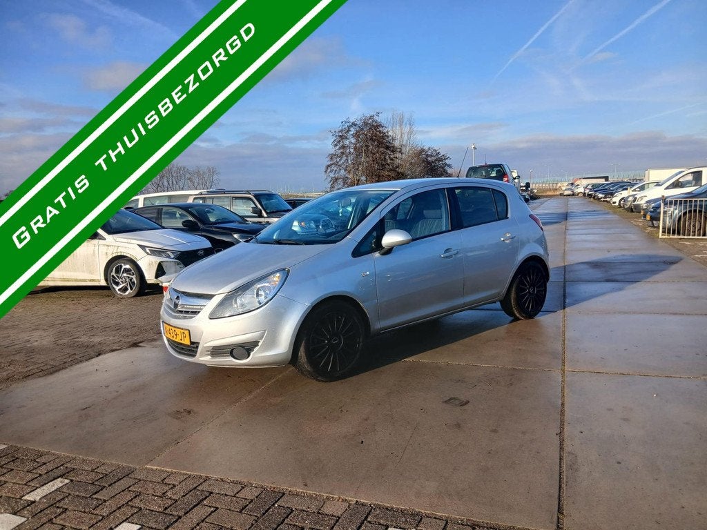 Opel Corsa 1.4 2e eigenaar - Airco - Bluetooth - NW APK - NA, Voorwielaandrijving, Euro 5, 1063 kg, Gebruikt