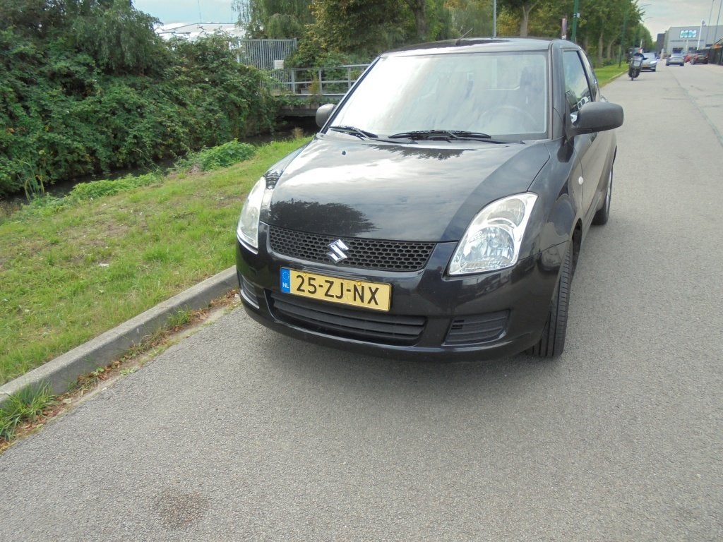 Suzuki Swift 1.3 Base (bj 2008), 945 kg, Gebruikt, Origineel Nederlands, Handgeschakeld