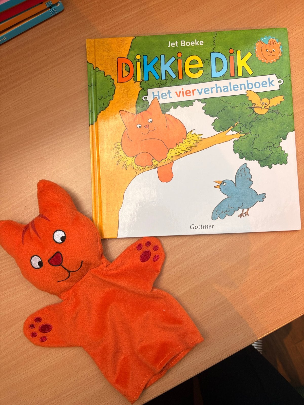 Dikkie Dik Het vierverhalenboek met handpop, Fictie algemeen, Jongen of Meisje, Ophalen of Verzenden, Zo goed als nieuw