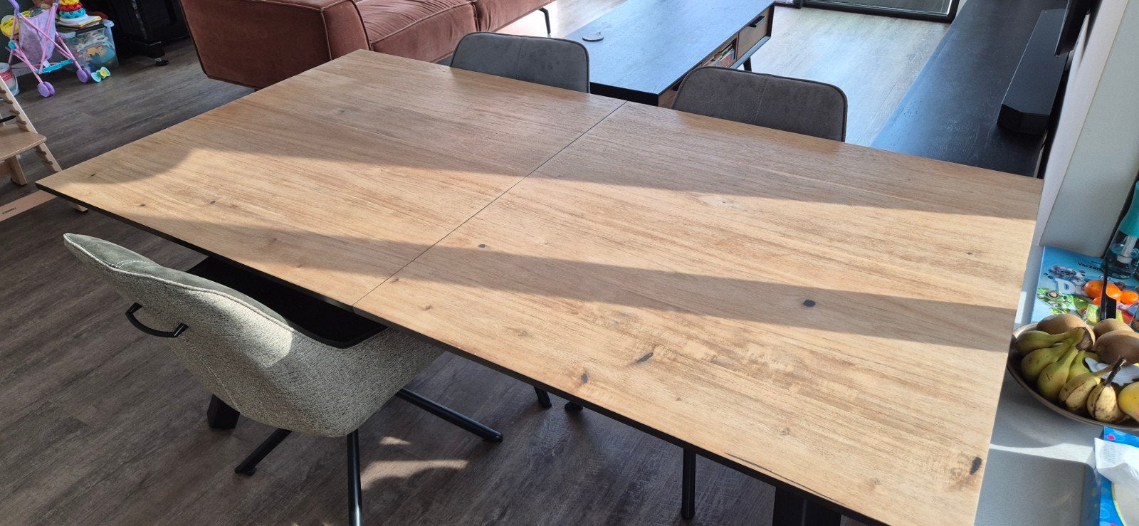 Uitschuifbare eettafel met metalen onderstel, Ophalen, Gebruikt, Modern, Industrieel, 200 cm of meer