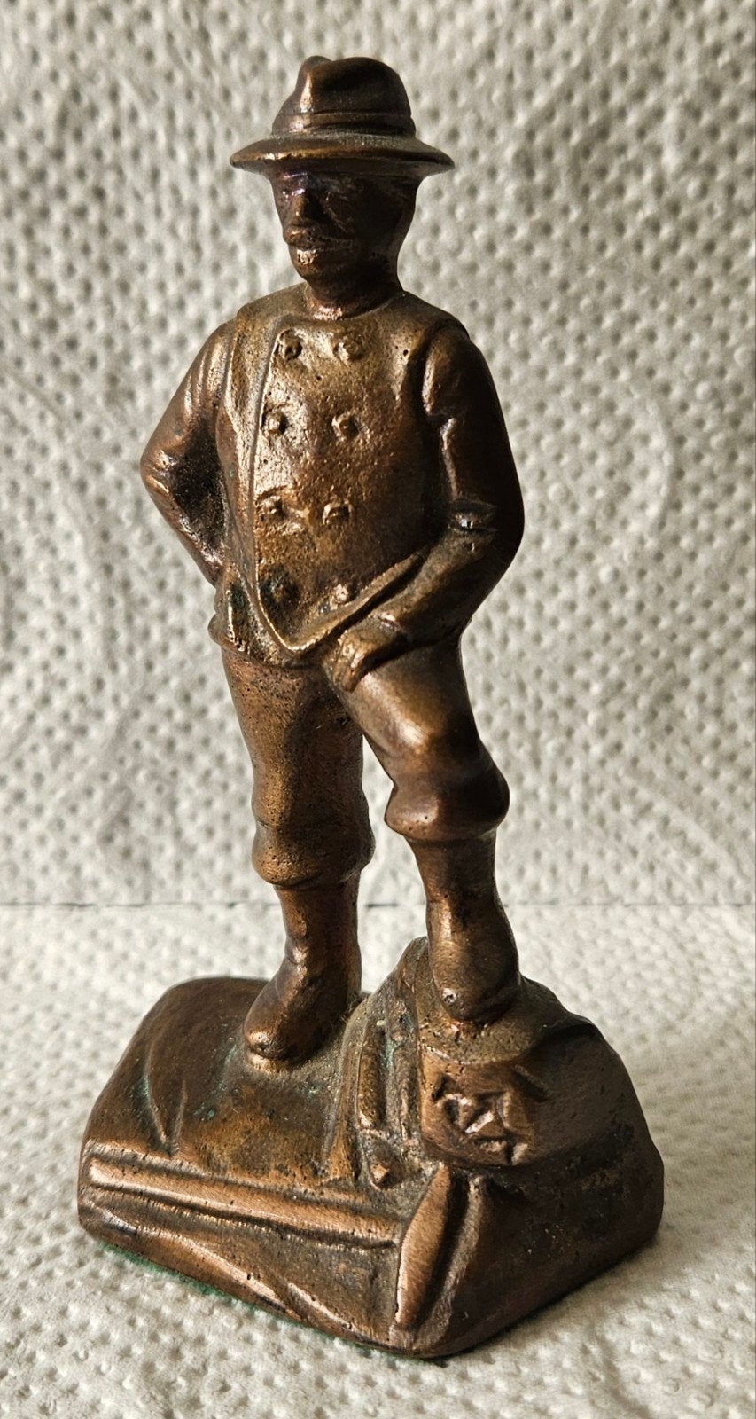 Vintage Bronzen Beeldje: Nitro Nobel, Zweden - H.B. Te Pas, Ophalen, Minder dan 20 cm, Gemerkt, Brons