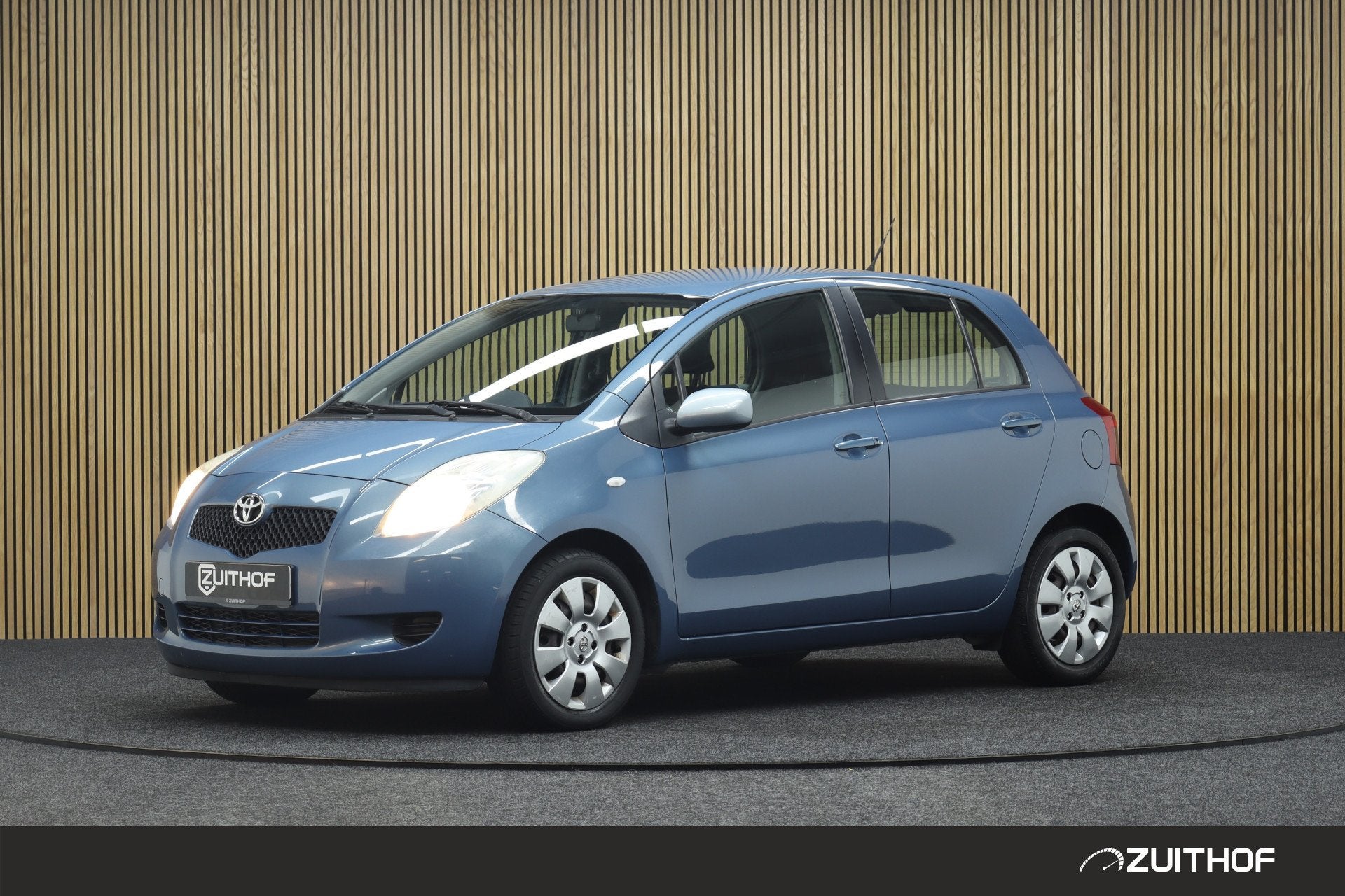 Toyota Yaris 1.3 VVTi Sol | Airco | Afneembare Trekhaak | El, Auto's, Stof, 4 cilinders, Met garantie (alle), 995 kg