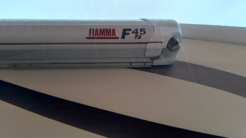 Fiamma Cassette Luifel F45 Doek gescheurd, Cassette goed!, Ophalen, Zo goed als nieuw