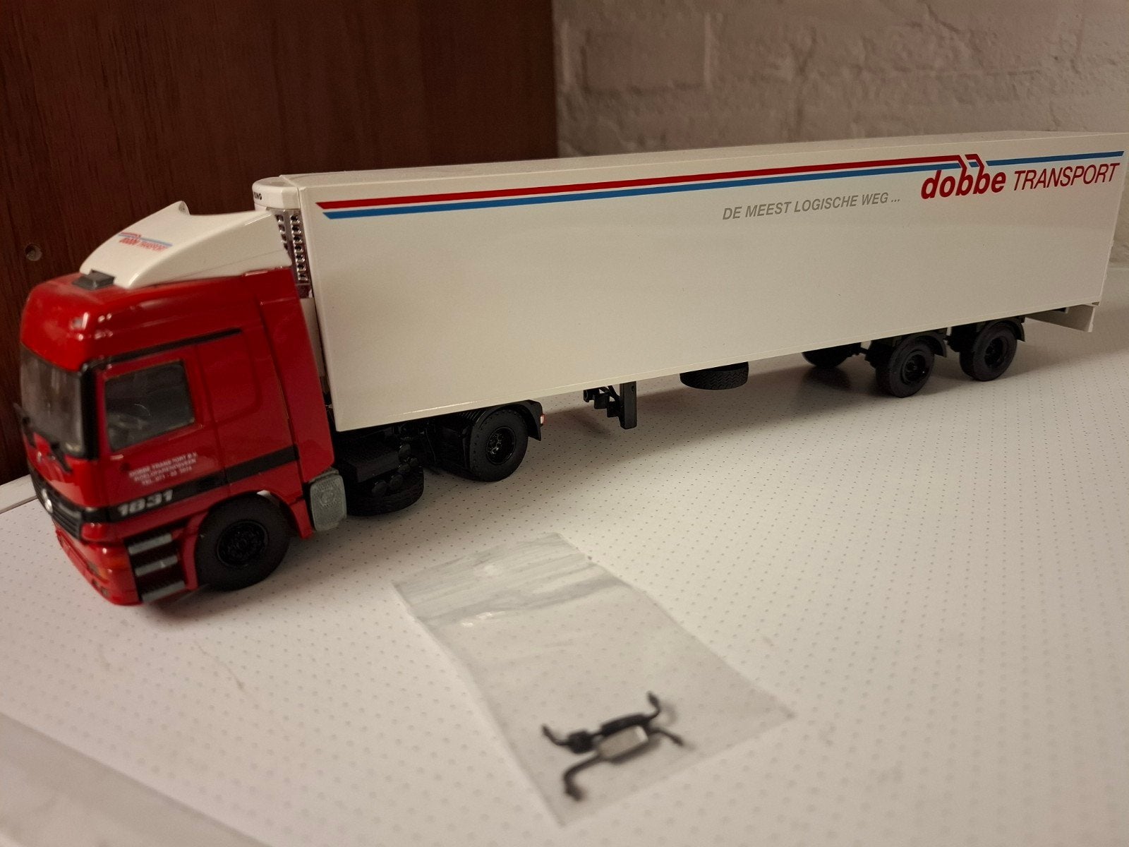 Mercedes Benz Actros  Dobbe transport  Tekno 1:50, Ophalen of Verzenden, Zo goed als nieuw, Bus of Vrachtwagen, Tekno
