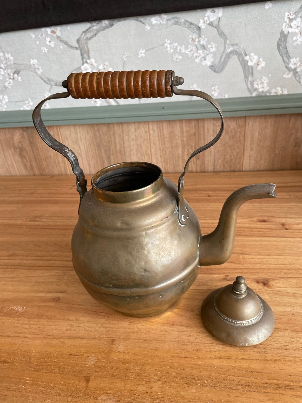Antieke Koperen Theepot met Houten Handvat, Antiek en Kunst, Antiek | Koper en Brons, Ophalen of Verzenden, Koper