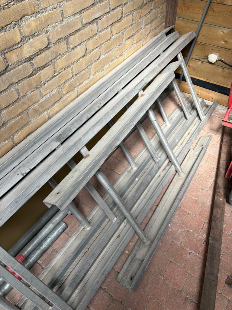 Diverse lift onderdelen - Gebruikt, Doe-het-zelf en Verbouw, Steigers, Ophalen of Verzenden, Gebruikt, Overige typen, Minder dan 2 meter