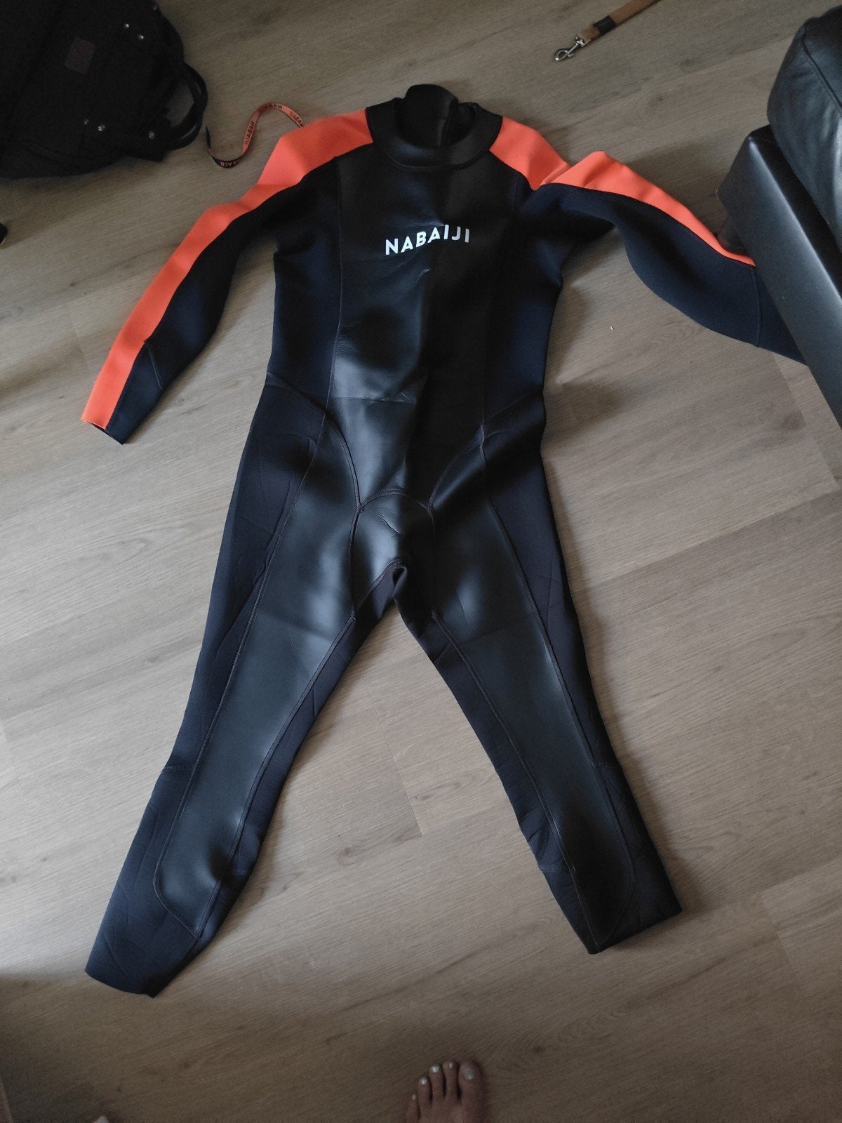 Nabaiji Wetsuit Maat 50 Decathlon - Zwart/Oranje, Watersport en Boten, Watersportkleding, Wetsuit, Ophalen of Verzenden, Zo goed als nieuw