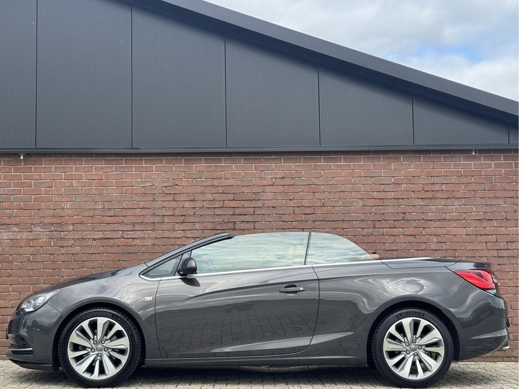 Opel Cascada 1.4T COSMO | NL-AUTO! | LEDER! | NAVI | CAMERA!, Voorwielaandrijving, 4 cilinders, Cabriolet, 4 stoelen