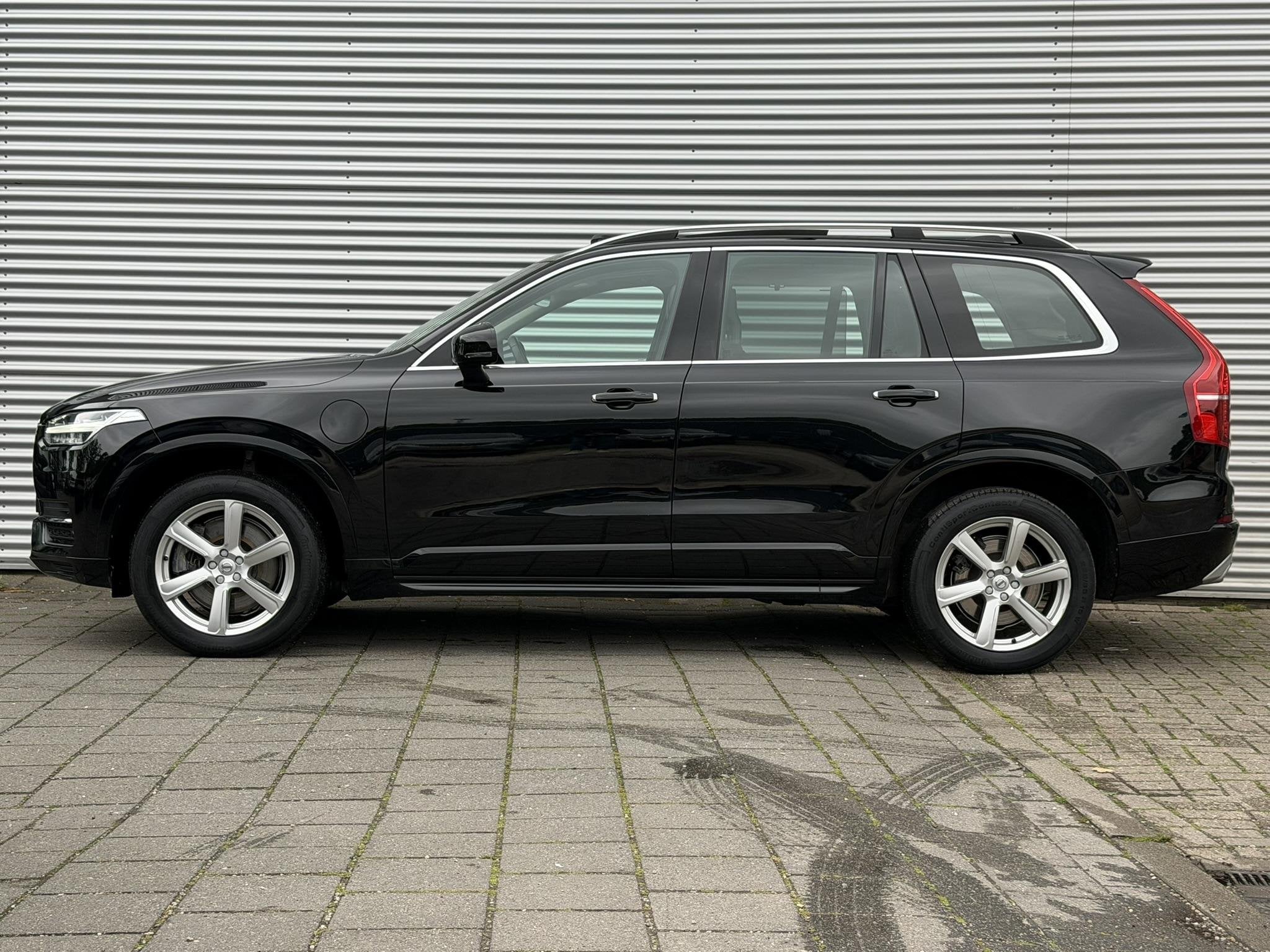 Volvo XC90 2.0 T8 Twin Engine AWD Momentum 7P | Trekhaak | P, Automatische klimaatregeling, Gebruikt, 1969 cc, 320 pk