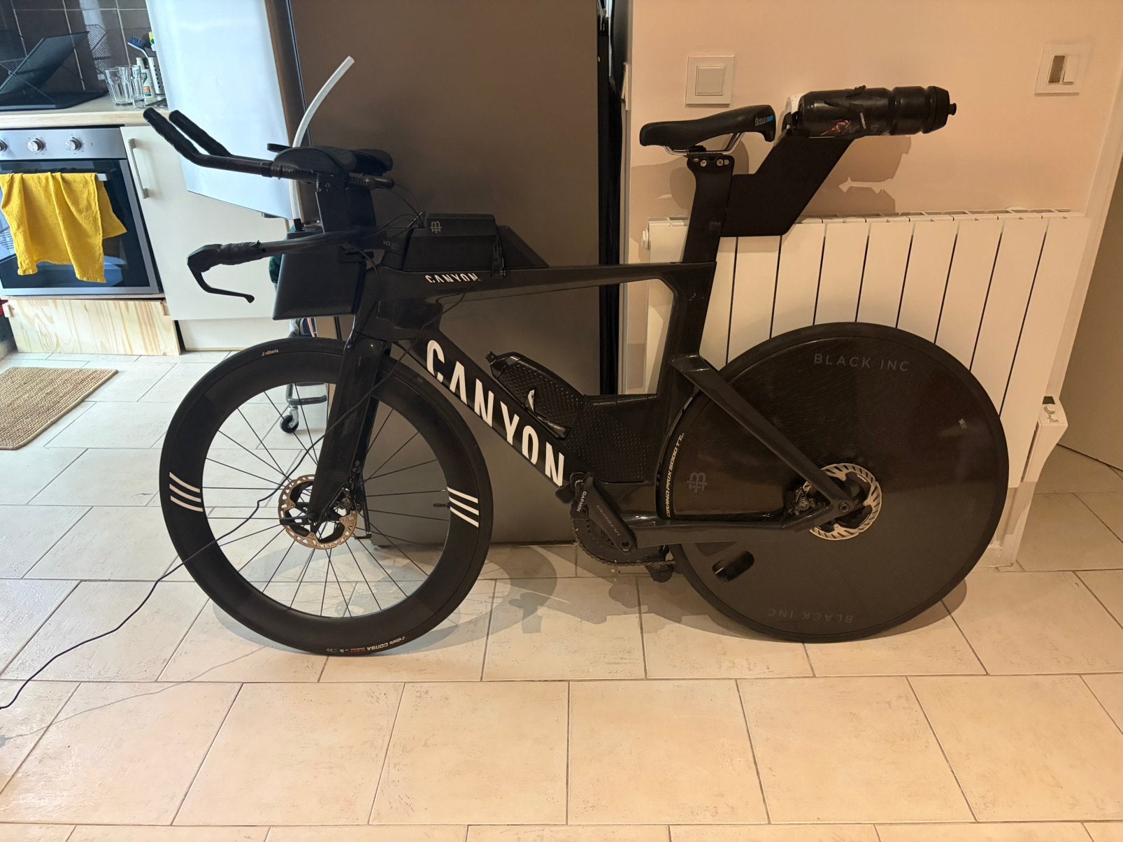 Canyon Speedmax Dura Ace Di2 + Black Inc disc + Extra’s wiel, 28 inch, Carbon, Zo goed als nieuw, Meer dan 20 versnellingen