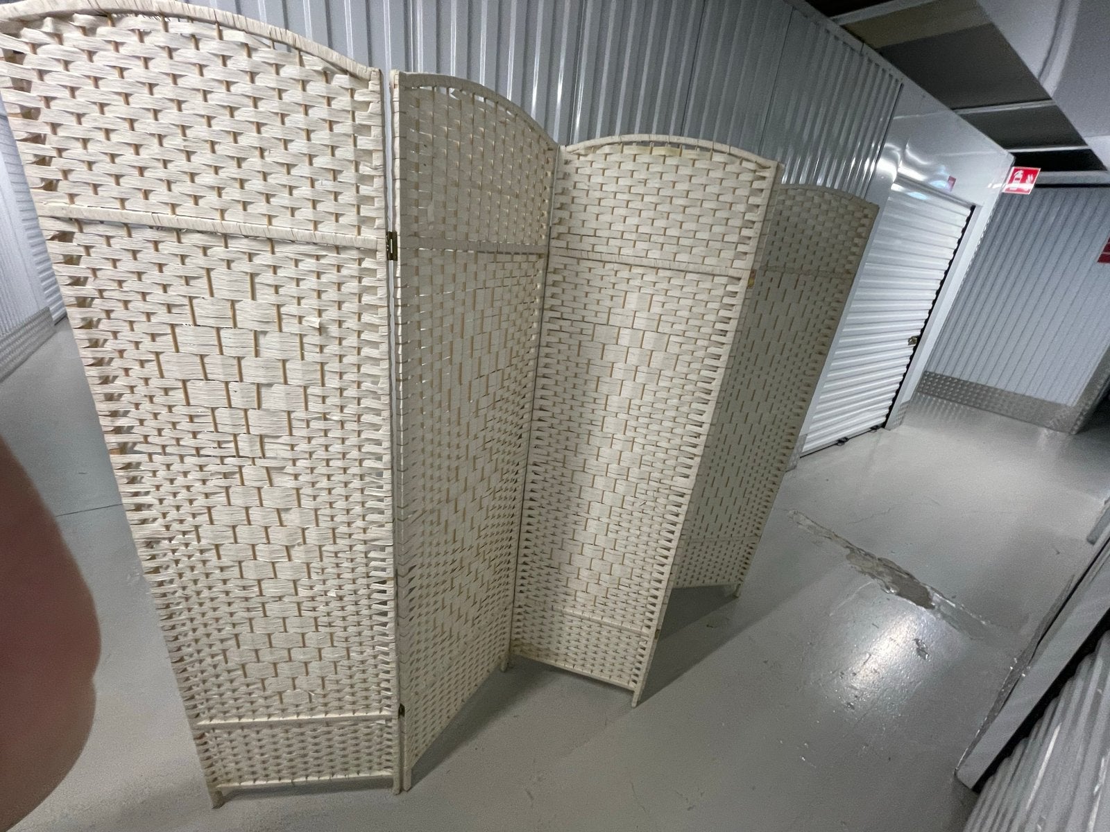 Wit rotan kamerscherm -Stijlvolle ruimteverdeler voor koffie, Ophalen, Gebruikt