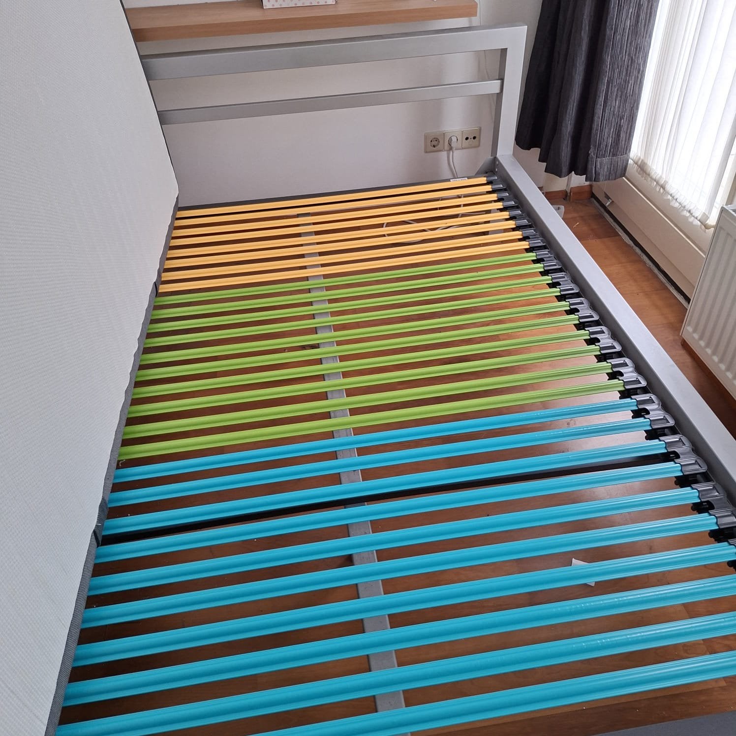Bed met Emma lattenbodem, Ophalen, 90 cm, Eenpersoons, Zo goed als nieuw