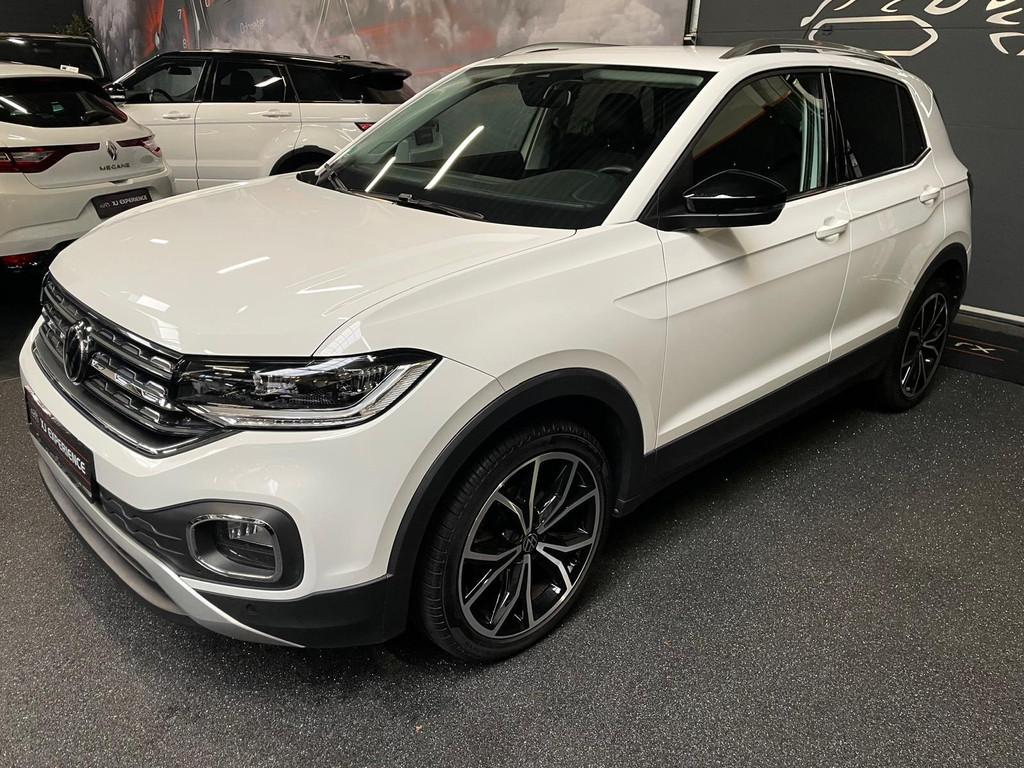 Volkswagen T-Cross Style NAVI 150 PK 18"", T-Cross, 4 cilinders, 150 pk, Leder en Stof