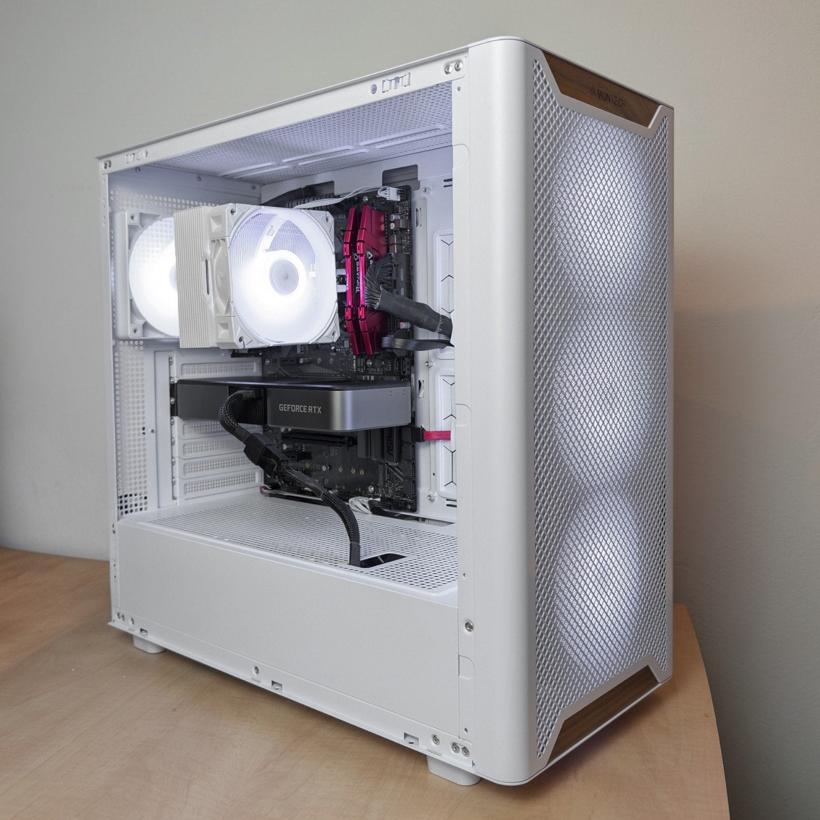 Game pc, Rtx 3070 FE, Ryzen 5 5600, 16gb ram, 500gb ssd, Computers en Software, Zelf gebouwde pc, Zo goed als nieuw, Gaming, SSD