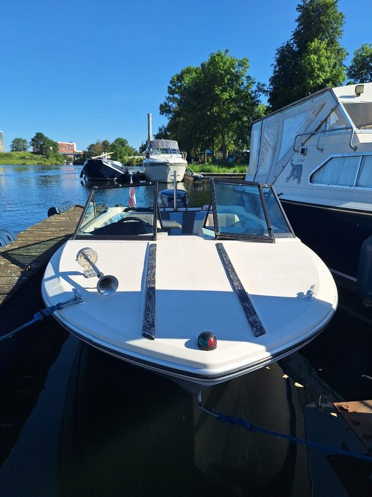 Speedboot Beekman 490 coral met Yamaha 115 pk, Ophalen, Minder dan 1500 kg, Gebruikt, Sloepentrailer