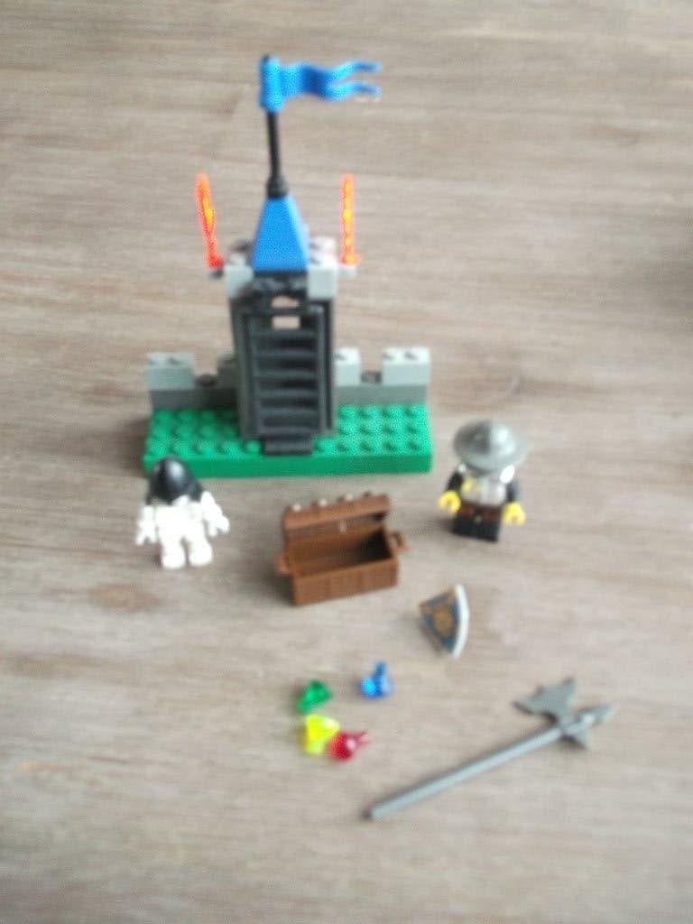 lego knights kingdom I 4817 dungeon (2000), Gebruikt, Lego, Ophalen of Verzenden, Castle