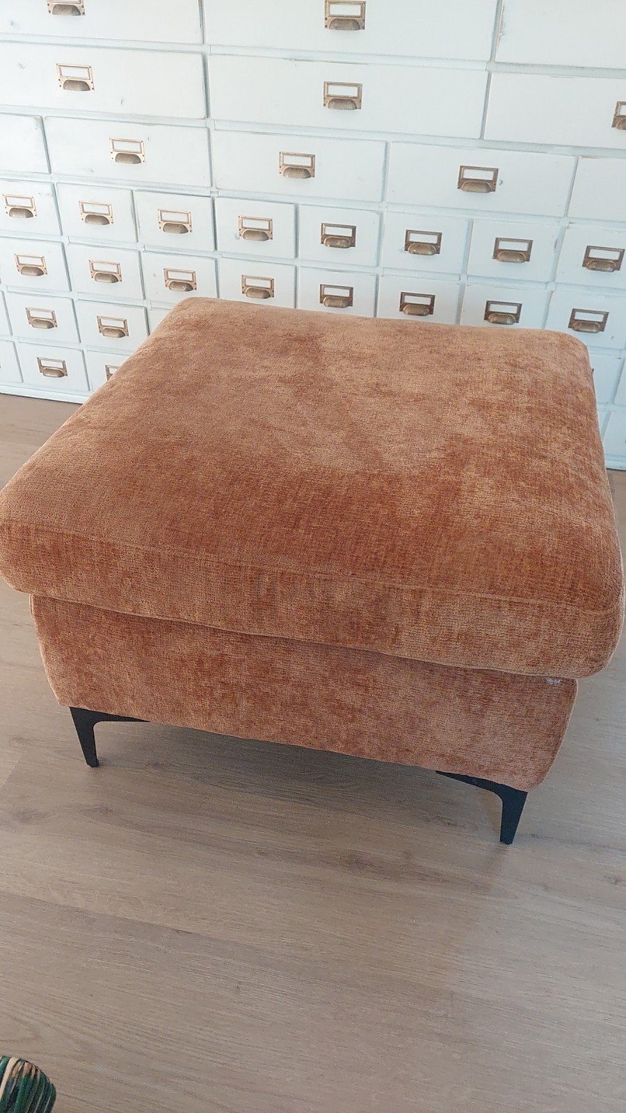 nieuwe hocker van woonwinkel Ytsma in Opende, Ophalen, Vierkant, 50 tot 75 cm