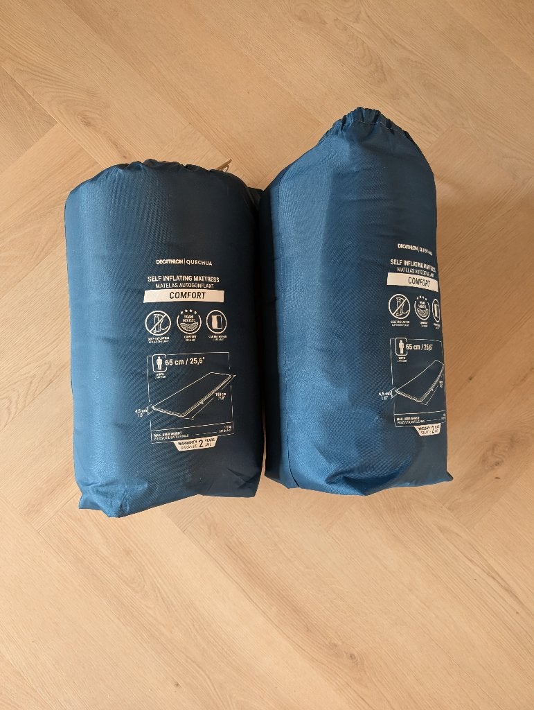2 Decathlon zelfopblazend slaapmatjes quechua, Caravans en Kamperen, Ophalen, Nieuw, 1-persoons
