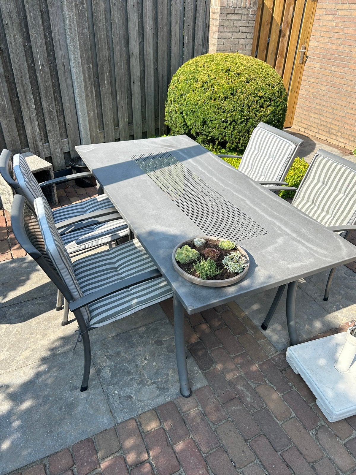 Tuinstoelen, Ophalen, 4 zitplaatsen, Gebruikt, Bijzettafel