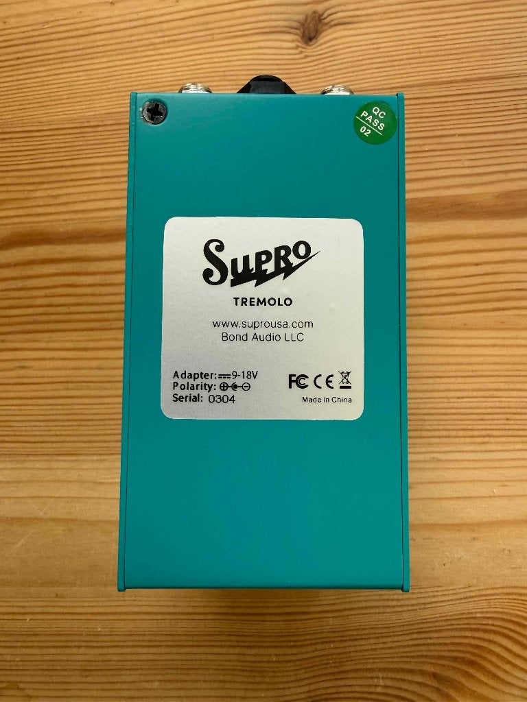 Foto 6 van Supro 1310 Tremolo + versterker overdrive
