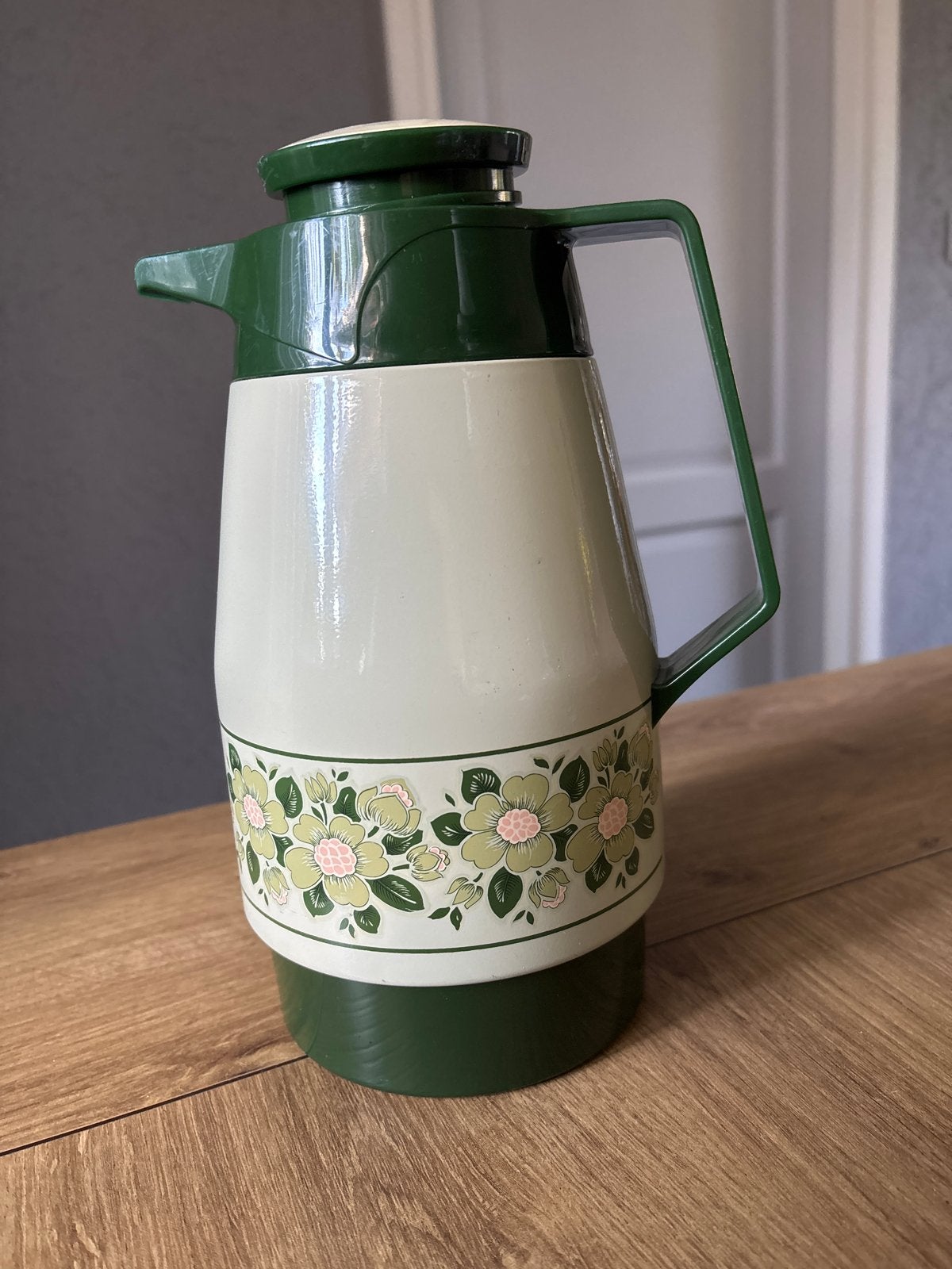 Vintage Thermoskan - Groen met Bloemenpatroon, Kunststof, Ophalen of Verzenden, Groen, Overige typen