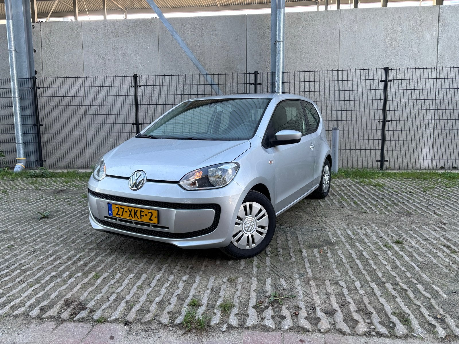 Volkswagen up! 1.0 44KW 2012 Grijs orgineel NL, Voorwielaandrijving, Up!, 840 kg, 4 stoelen