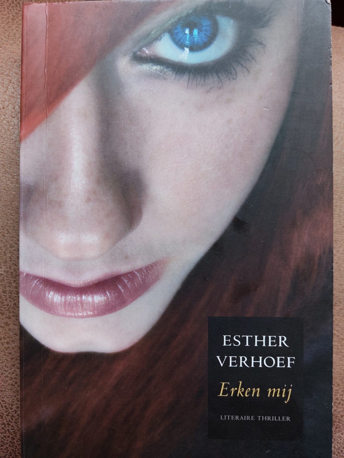 Erken mij - Esther Verhoef (Literaire thriller), Ophalen of Verzenden, Zo goed als nieuw, Esther Verhoef