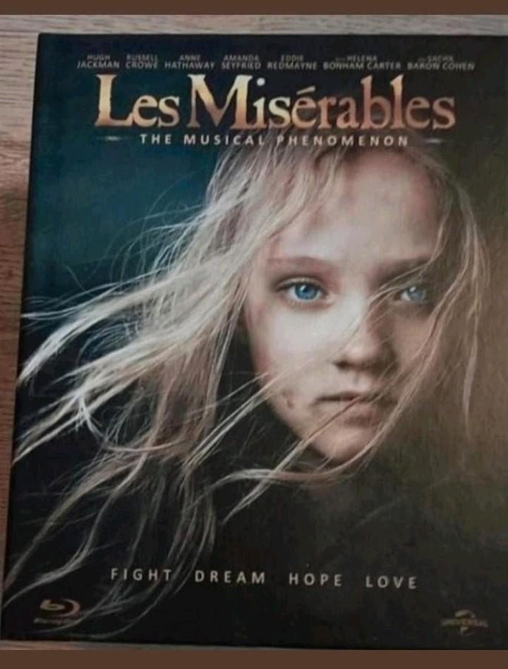 Les Miserables digibook bluray NL ondertiteld, Ophalen of Verzenden, Zo goed als nieuw, Muziek en Concerten
