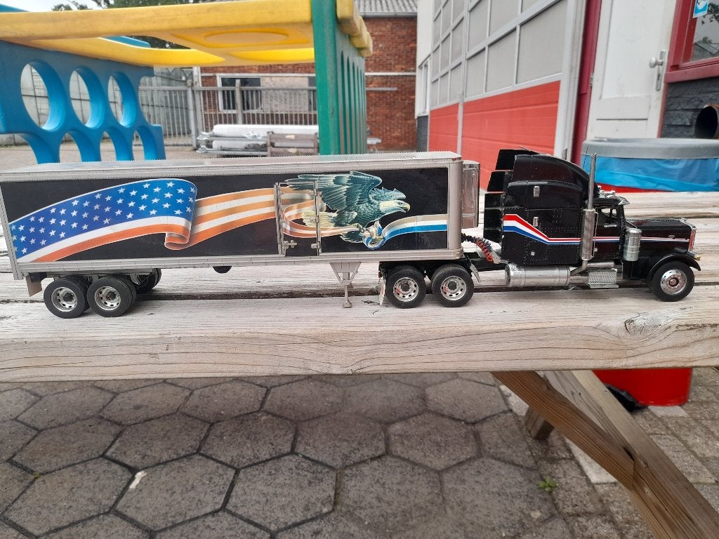 Miniatuur koelvrachtwagen van Franklin  mint, Verzenden, Zo goed als nieuw, Auto