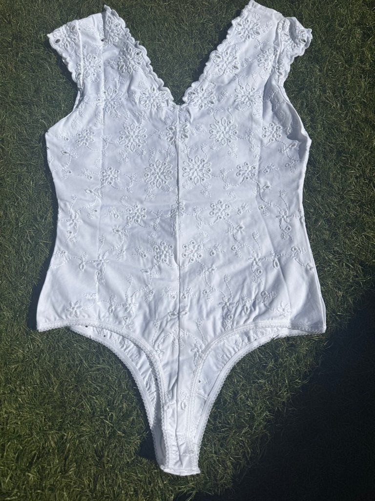 NIEUW! Anti-Flirt Luxe Broderie Bodysuit Body Wit Maat L, Maat 38/40 (M), Verzenden, Wit, Anti Flirt