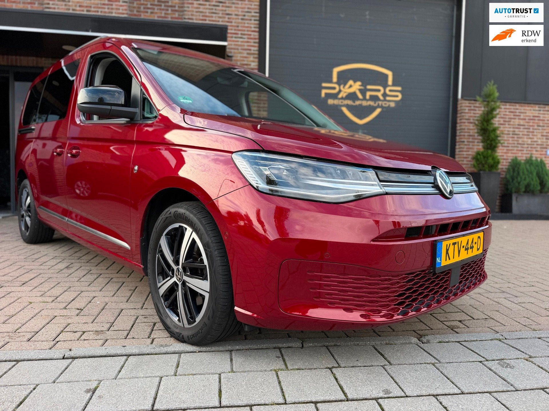 Volkswagen Caddy Maxi 1.5 TSI 7p Benzine Highline Automaat V, Auto's, Volkswagen, 1556 kg, 4 cilinders, Bedrijf, Geïmporteerd