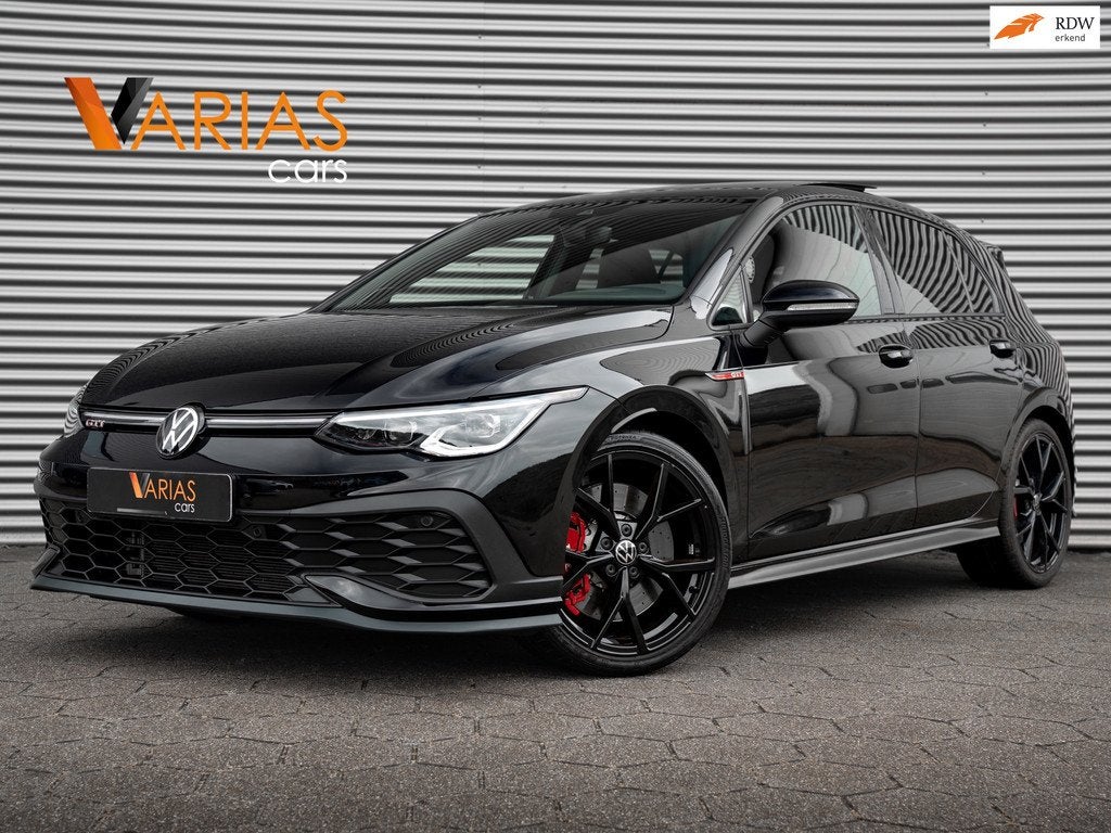 Volkswagen GOLF 2.0 TSI GTI Clubsport Pano HUD Camera Dynaud, Auto's, 4 cilinders, 1984 cc, Alcantara, Zwart