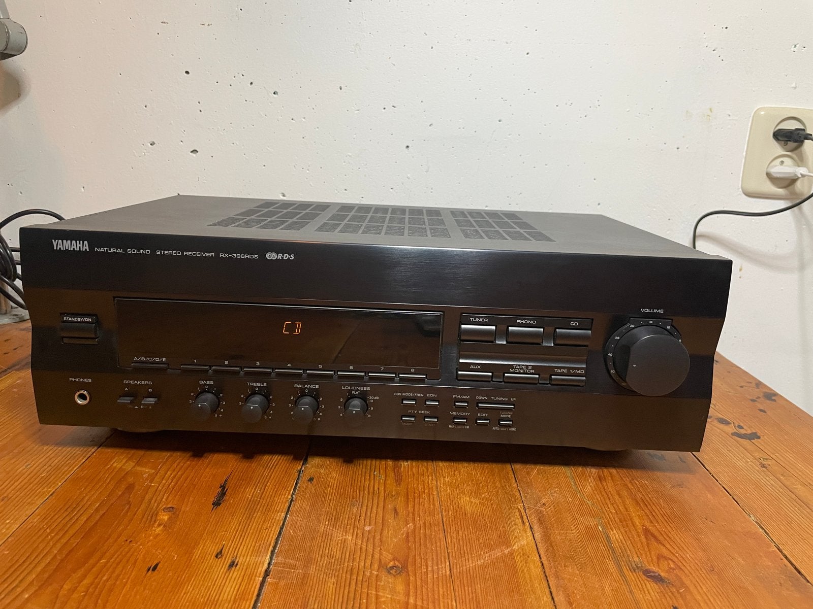 Yamaha RX-396RDS Stereo Receiver, Yamaha, Ophalen of Verzenden, Zo goed als nieuw, 60 tot 120 watt