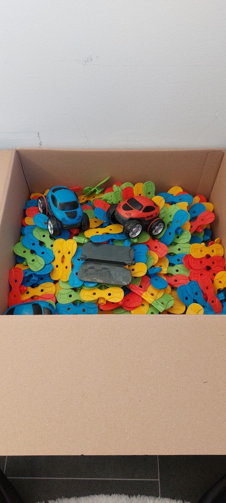 Grote doos met bouwblokken en auto's, Ophalen of Verzenden, Gebruikt, Elektrisch, Overige merken