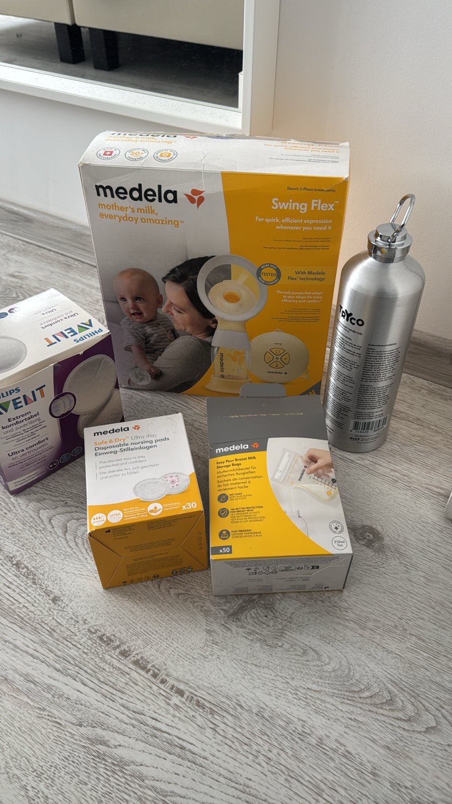 Medela Swing Flex Borstkolf met accessoires, Ophalen of Verzenden, Zo goed als nieuw, Borstkolf, Medela