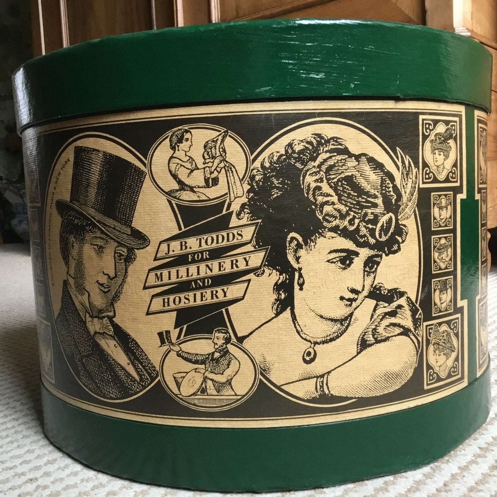 Vintage hoedendoos/opbergdoos met antieke advertenties, Ophalen of Verzenden