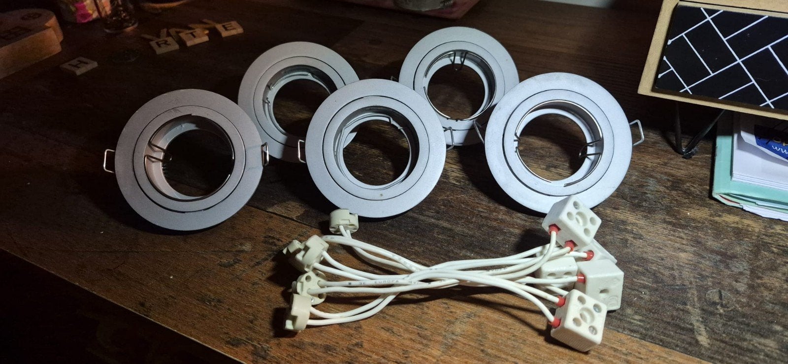 Nette set van 5 aluminium inbouwspots GU5.3/MR16, Ophalen of Verzenden