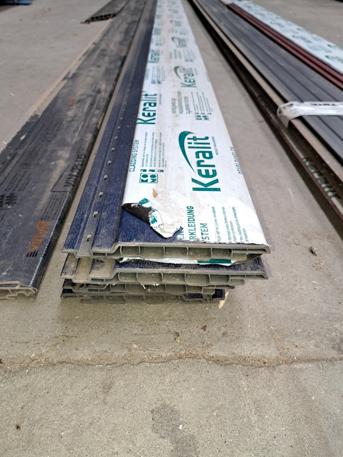 Gevelbekleding Keralit sponningdeel 143mm nieuw/partij, Doe-het-zelf en Verbouw, Platen en Panelen, Ophalen, Nieuw, Overige materialen