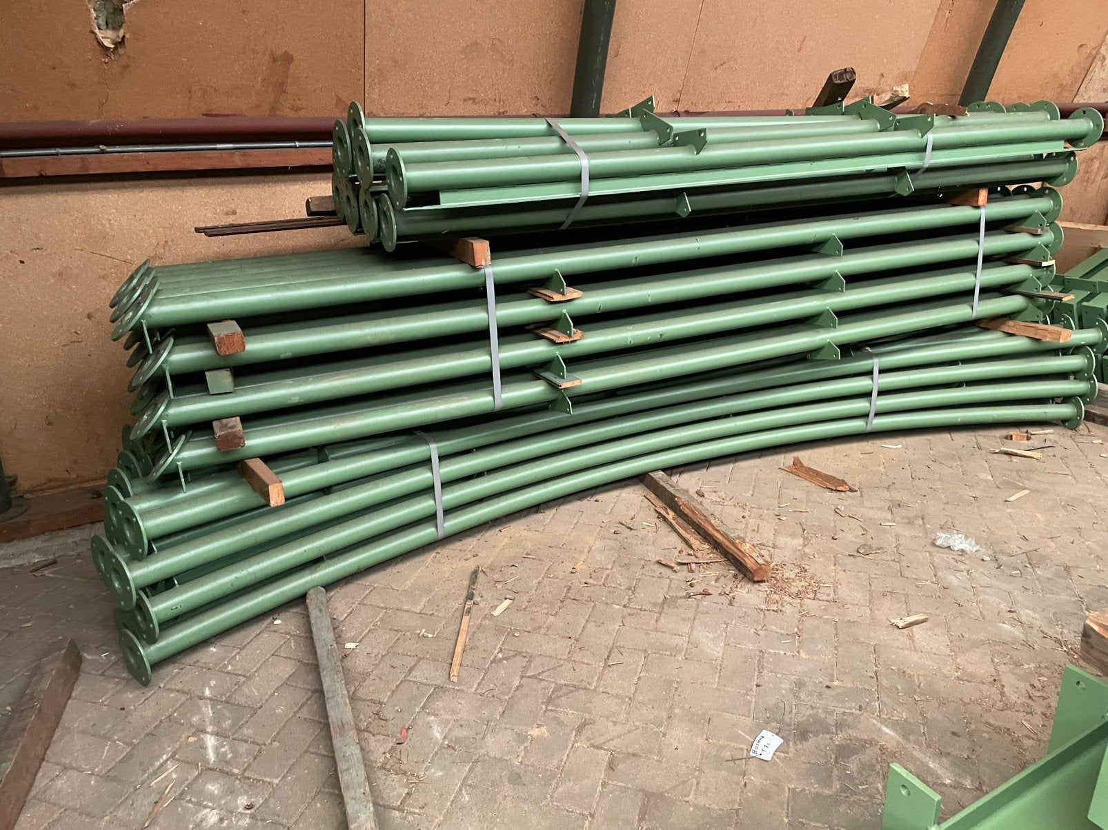 Varianthal spanten 11x27,50, Ophalen of Verzenden, Zo goed als nieuw, IJzer