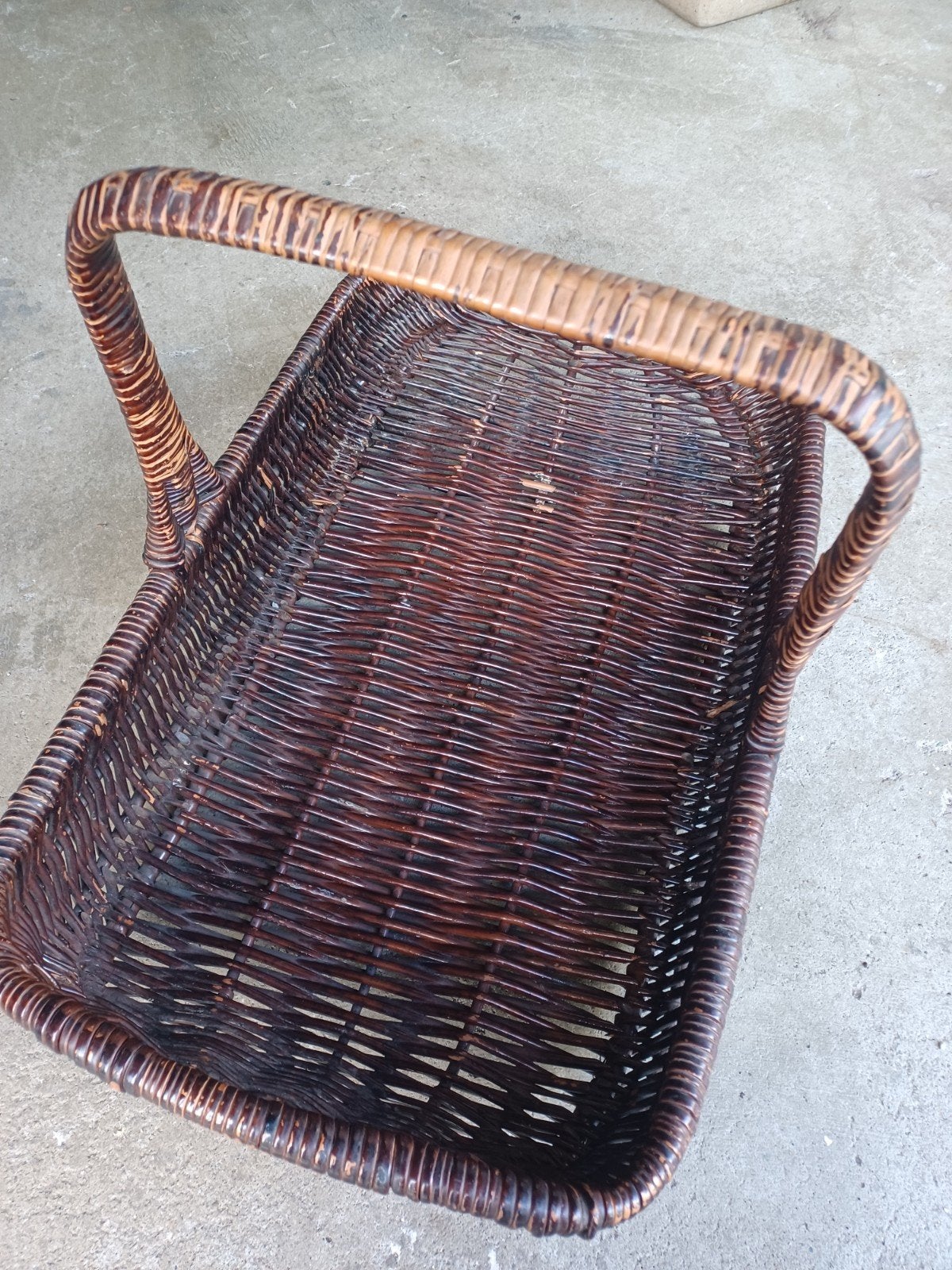 Vintage rieten mand met handvat - Bruin, Gebruikt, Mand, Ophalen of Verzenden, Riet