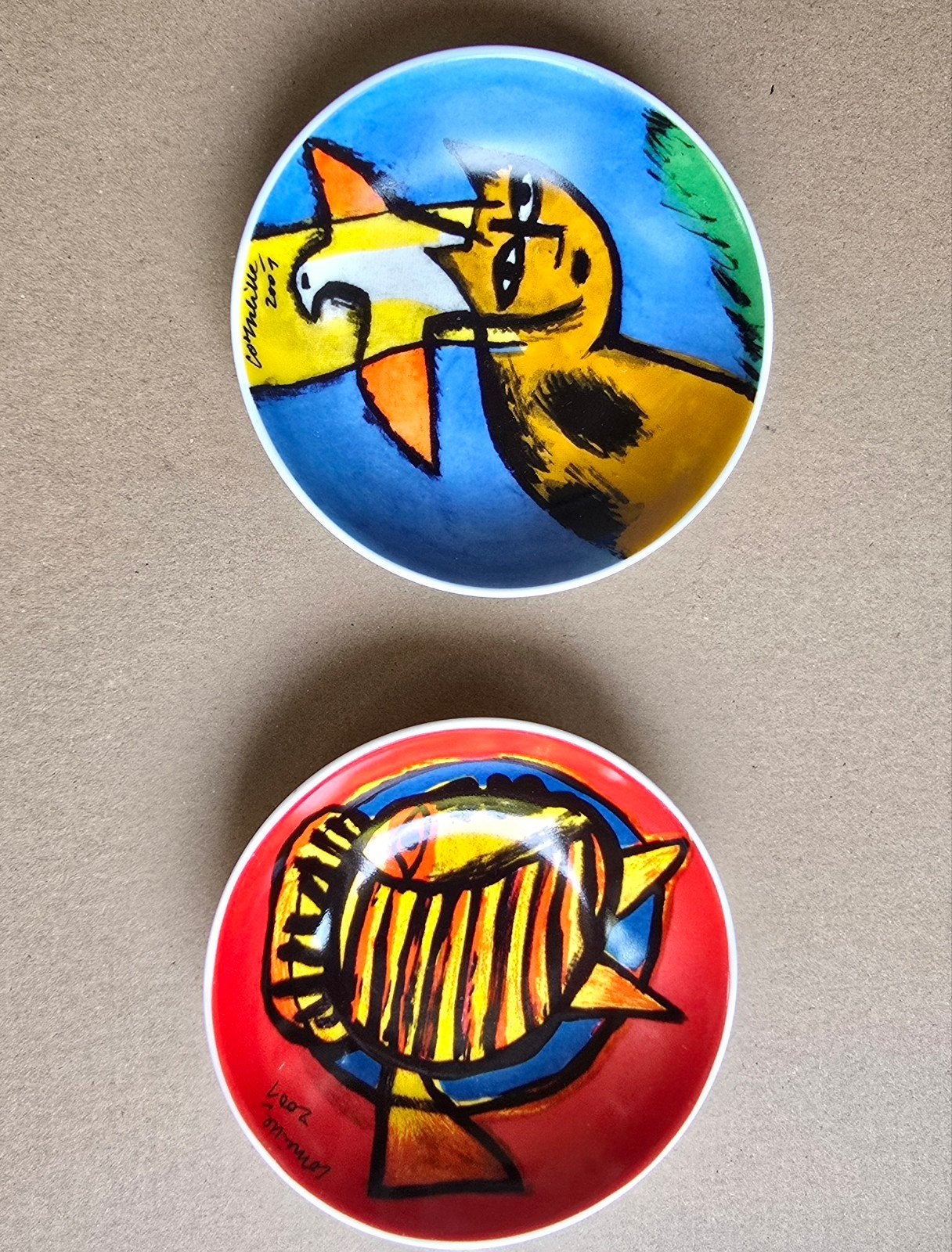 2 Corneille schaaltjes uit 2001 - 12 cm, Ophalen of Verzenden